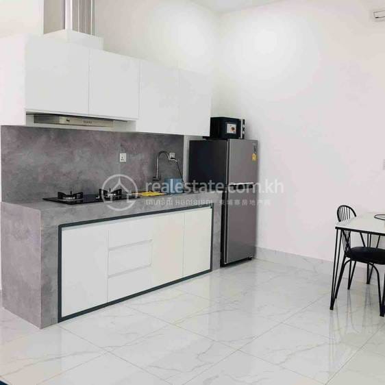 Condo For Rent in Chamkarmon $450