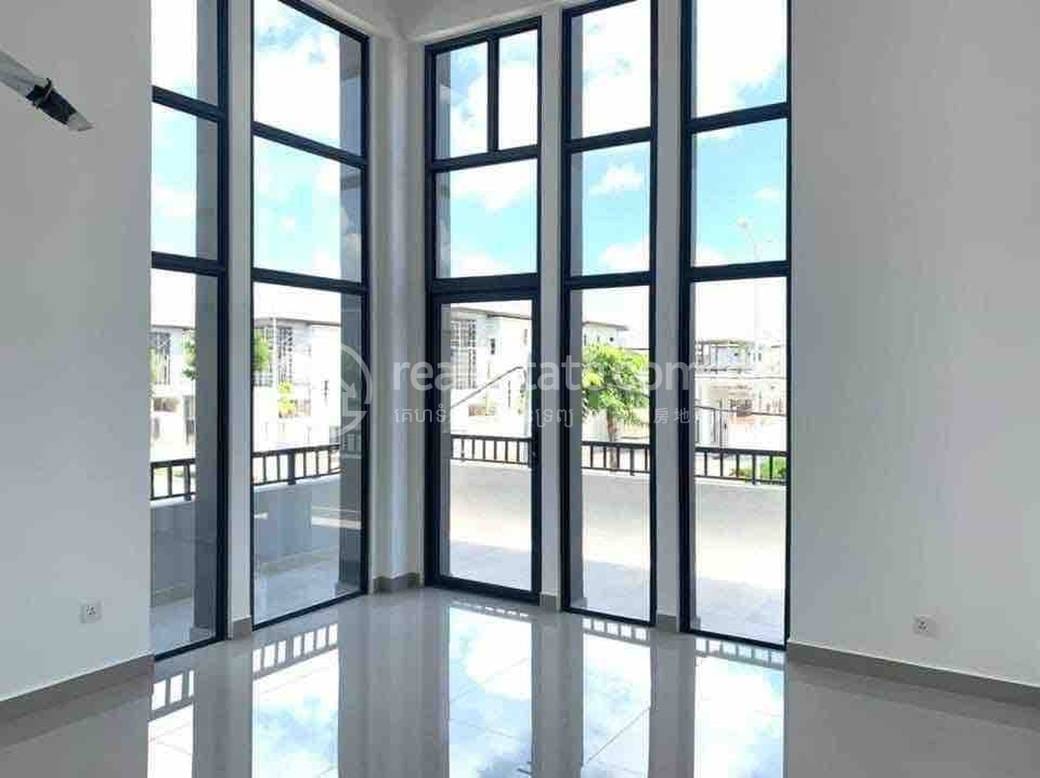 Dangkao425平方米使用面积别墅For Sale & Rent