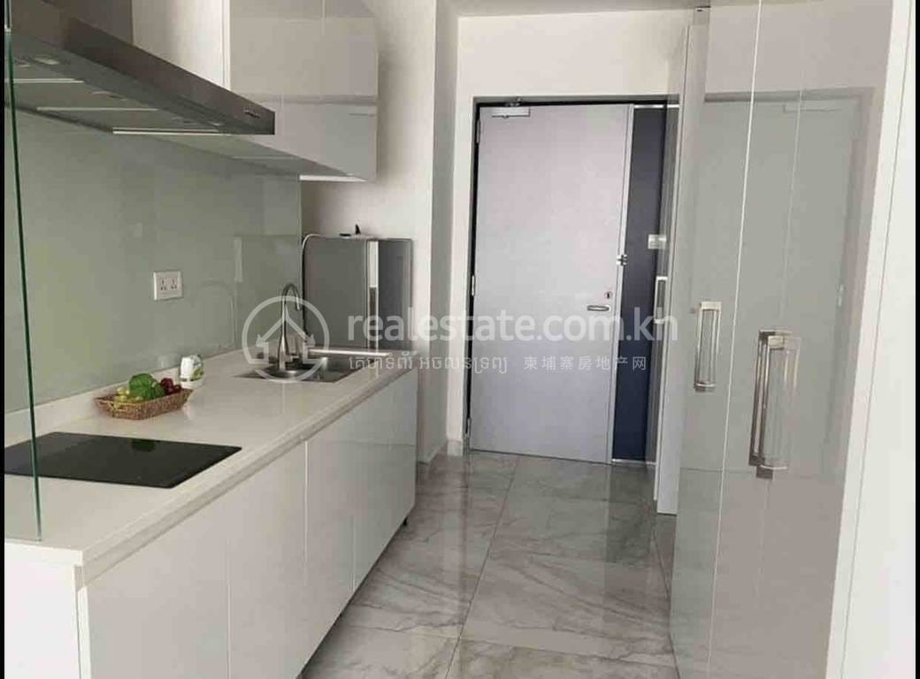 Chamkarmon Condo For Rent in Chamkarmon