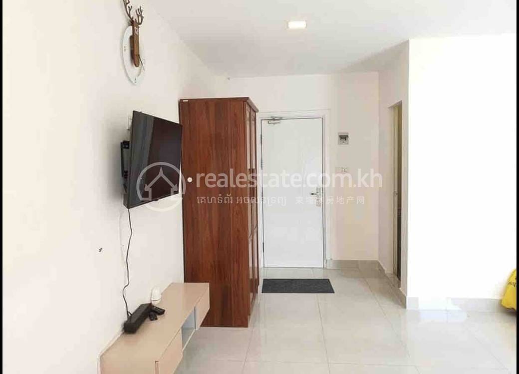 Condo For Rent in Chamkarmon $300