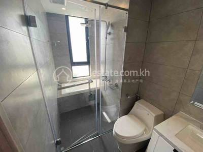 Apartment For Rent with 1 Parking Space