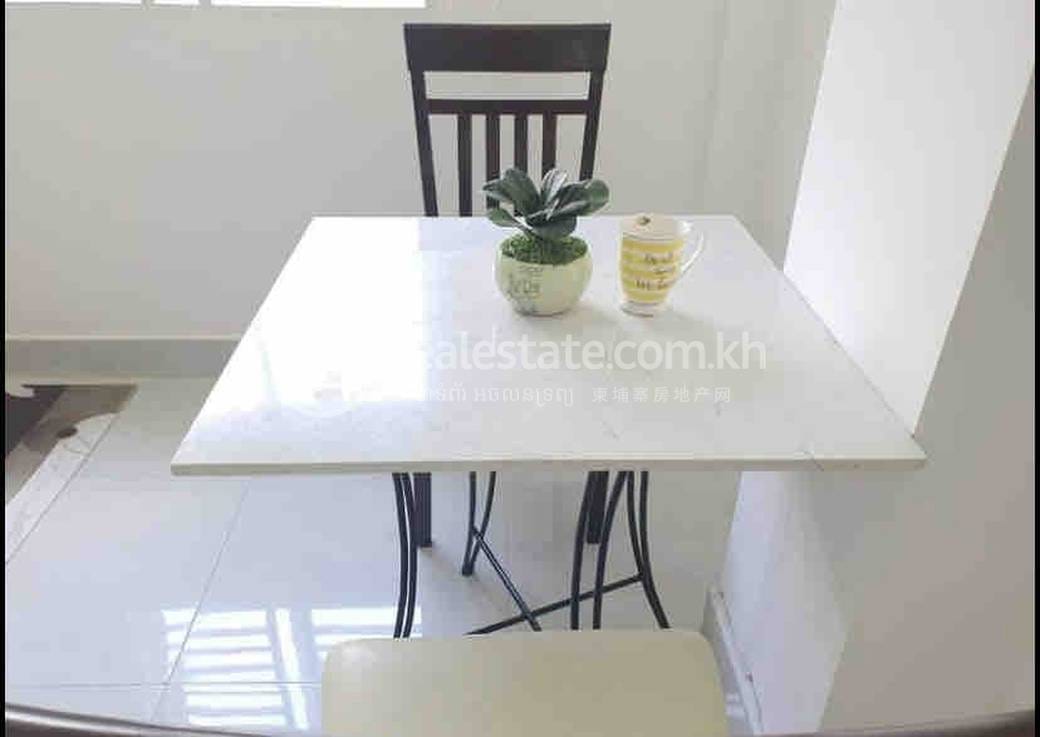 Chamkarmon Condo For Rent in Chamkarmon