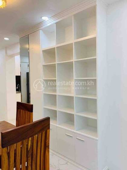 Tuek Thla套房出租，位于Tuek Thla