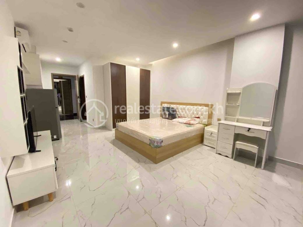 Chroy Changvar Condo For Rent in Chroy Changvar