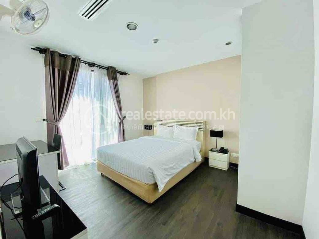 Apartment For Rent with 1 Parking Space