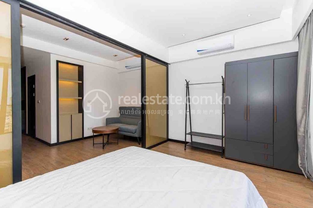 Chamkarmon Condo For Rent in Chamkarmon