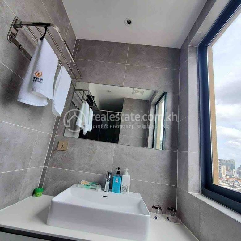 Chamkarmon Condo For Rent in Chamkarmon