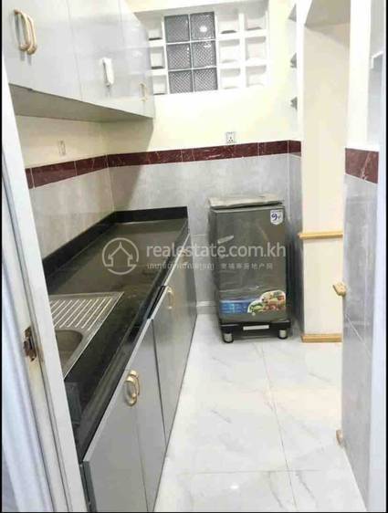 Chamkarmon Apartment For Rent in Chamkarmon
