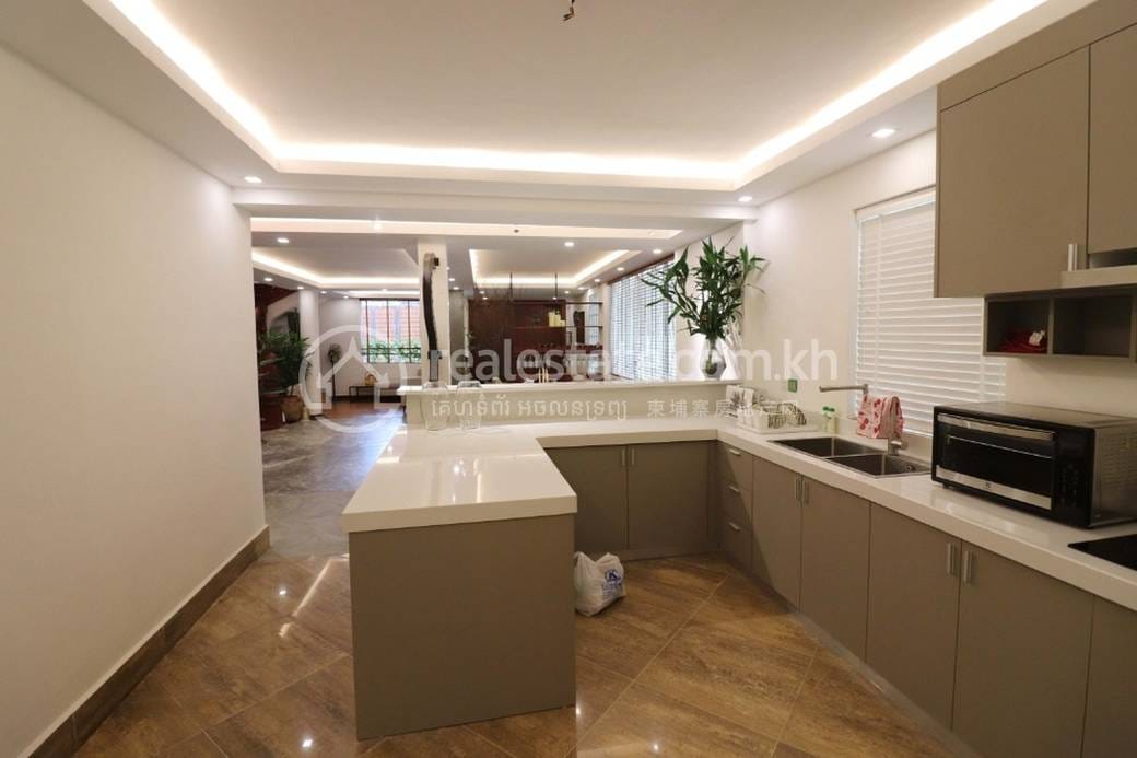 Chamkarmon别墅出租，价格$2,500