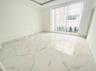 Chbar Ampov Villa For Sale in Chbar Ampov