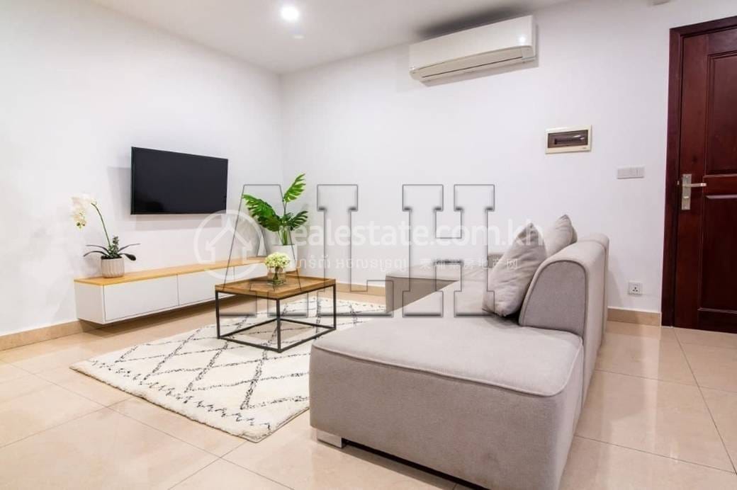 Apartment For Rent with 1 Parking Space