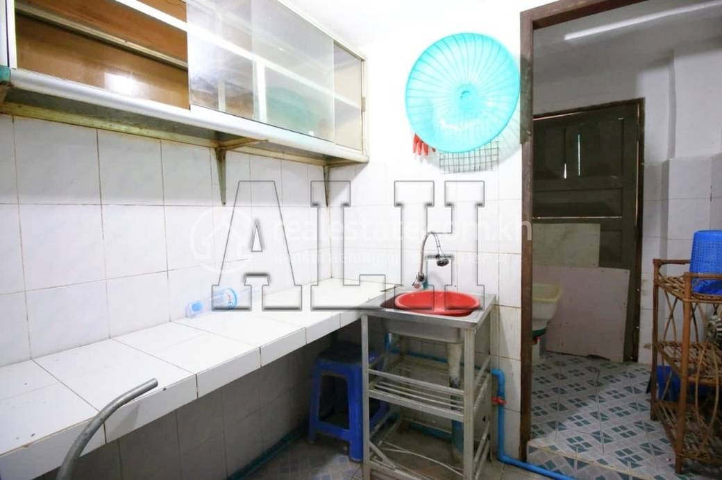 House and lot À louer à Daun Penh $200
