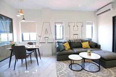 Apartment For Rent in Srah Chak, Daun Penh, Phnom Penh
