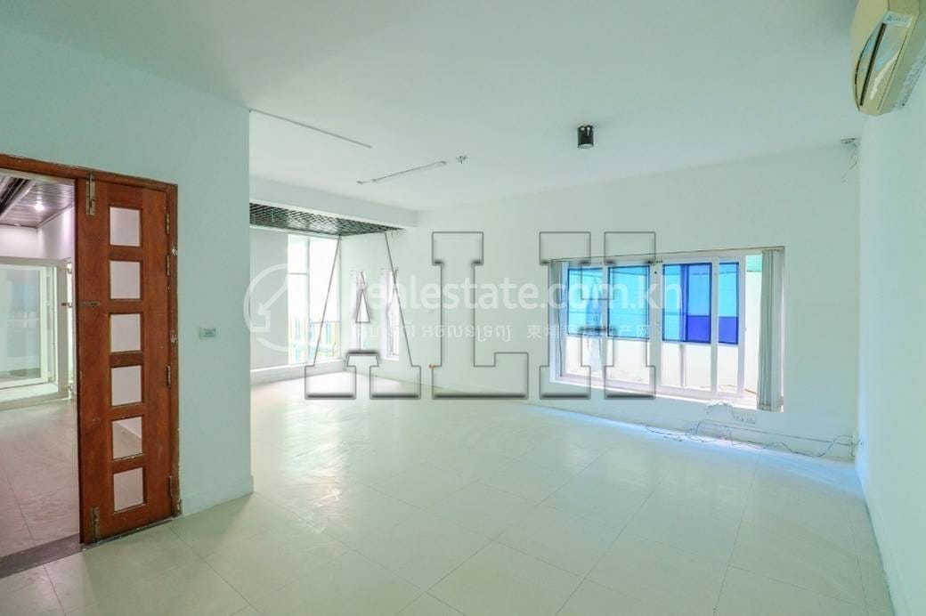 Villa À louer à Daun Penh $6,000