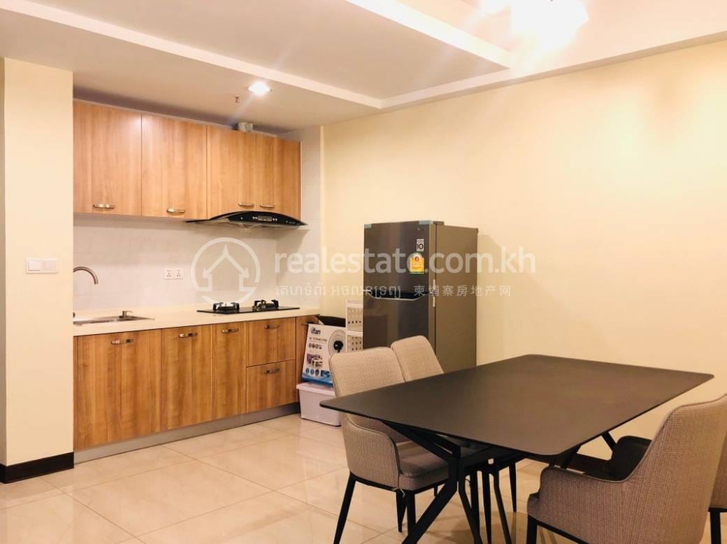 Chamkarmon Condo For Rent in Chamkarmon