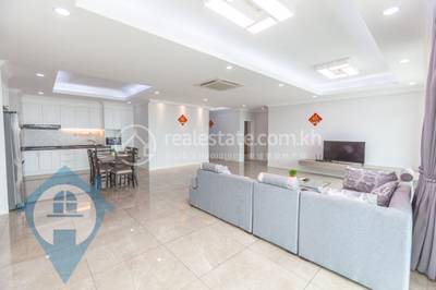 Apartment For Rent with 1 Parking Space