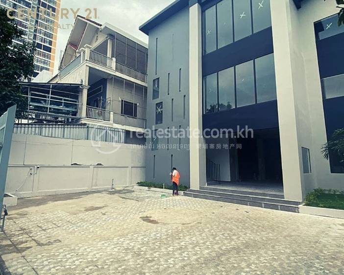 Toul Kork建筑出租，价格$7,000