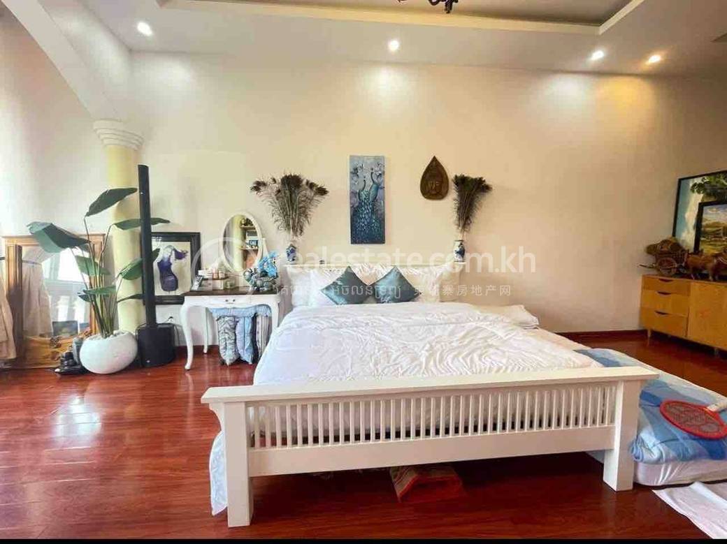 Apartment For Rent with 1 Parking Space