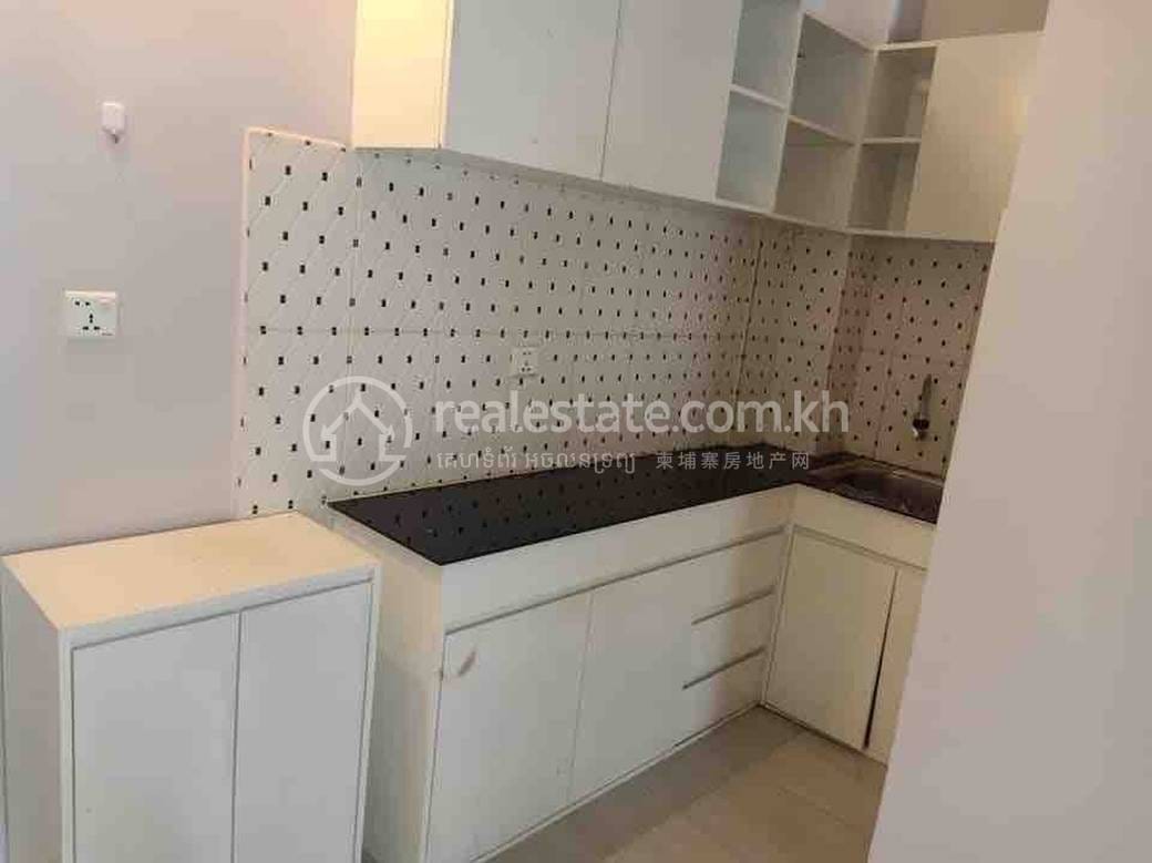 អាផាតមិន សំរាប់ជួល នៅChamkarmon តម្លៃ $300