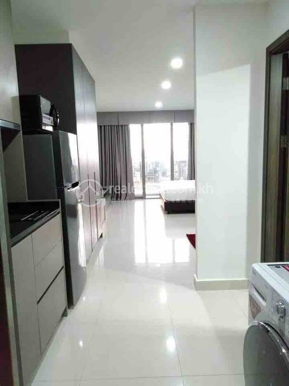 Apartment For Rent in Tonle Bassac, Chamkarmon, Phnom Penh