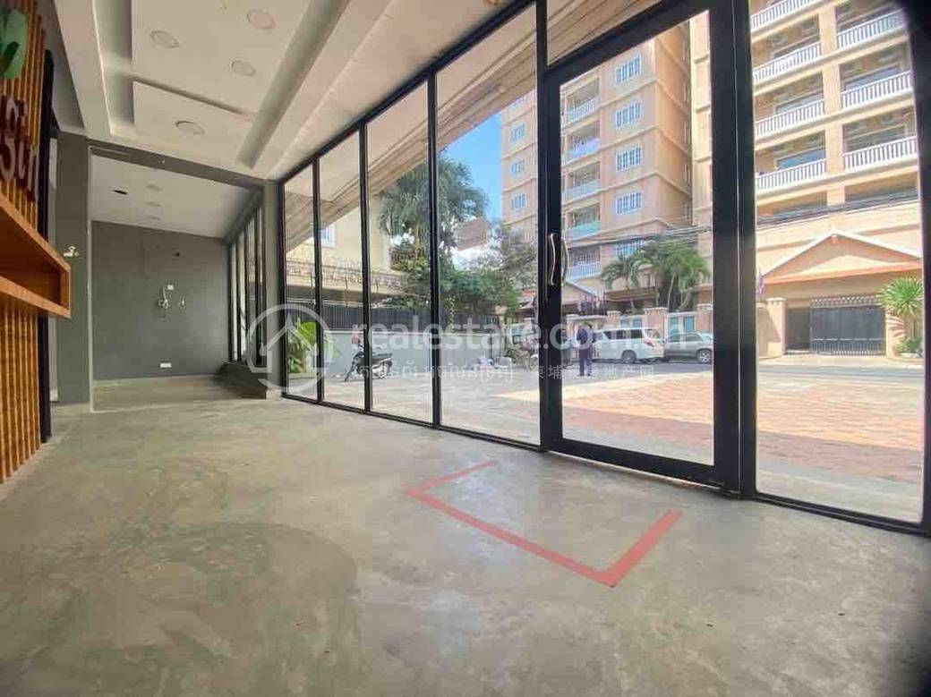 店屋出租，位于万景岗1分区（BKK1), 波哥堪, 金边