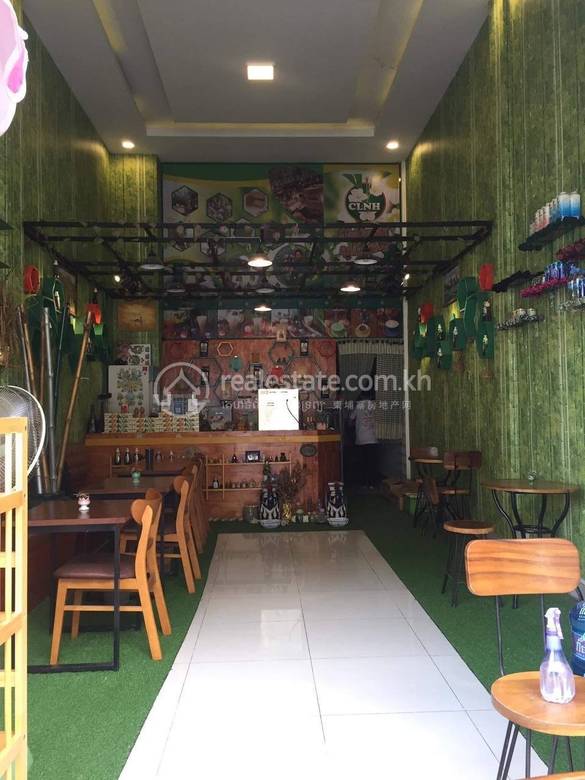 House and lot For Sale in Chroy Changvar $260,000