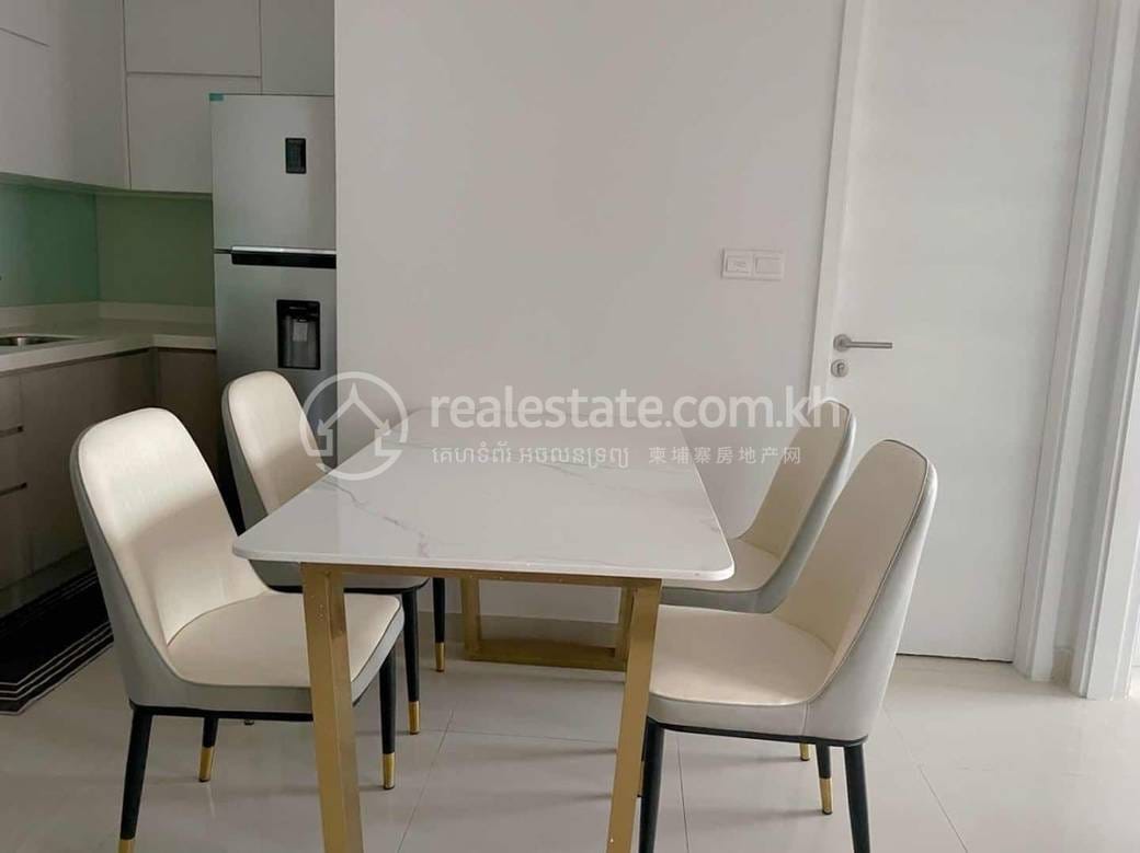 Chamkarmon Apartment For Rent in Tonle Bassac Chamkarmon $1,400