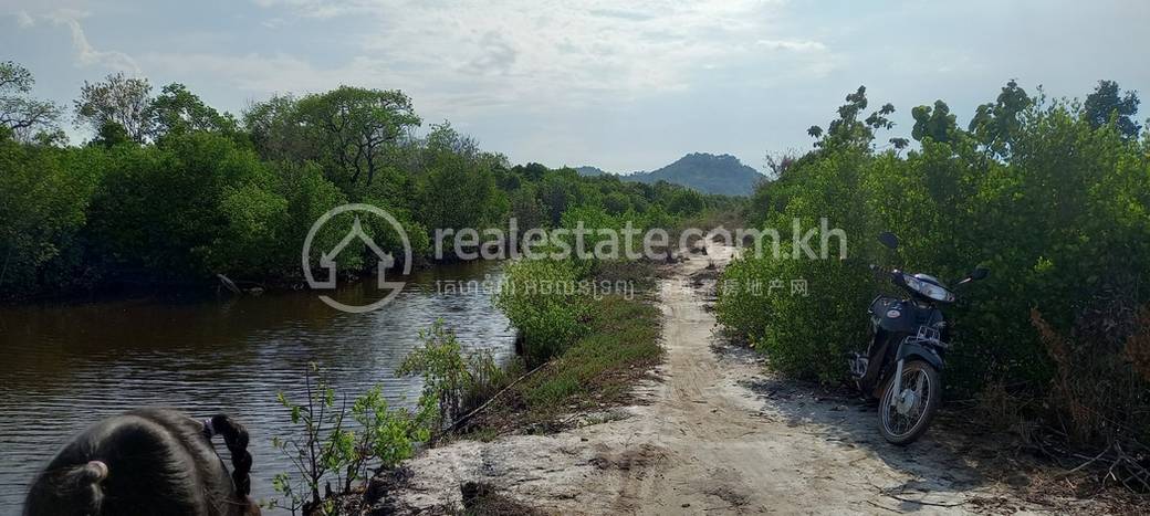 ដី សំរាប់លក់ ទំហំផ្ទះ 5,000 ម៉ែត្រការ៉េ នៅKampot