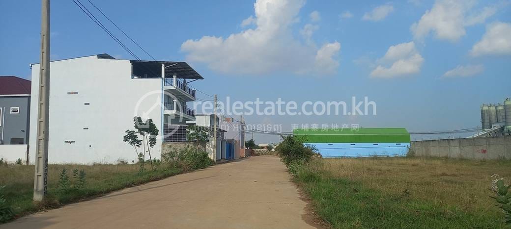 Prek Pnov Villa For Sale in Prek Pnov