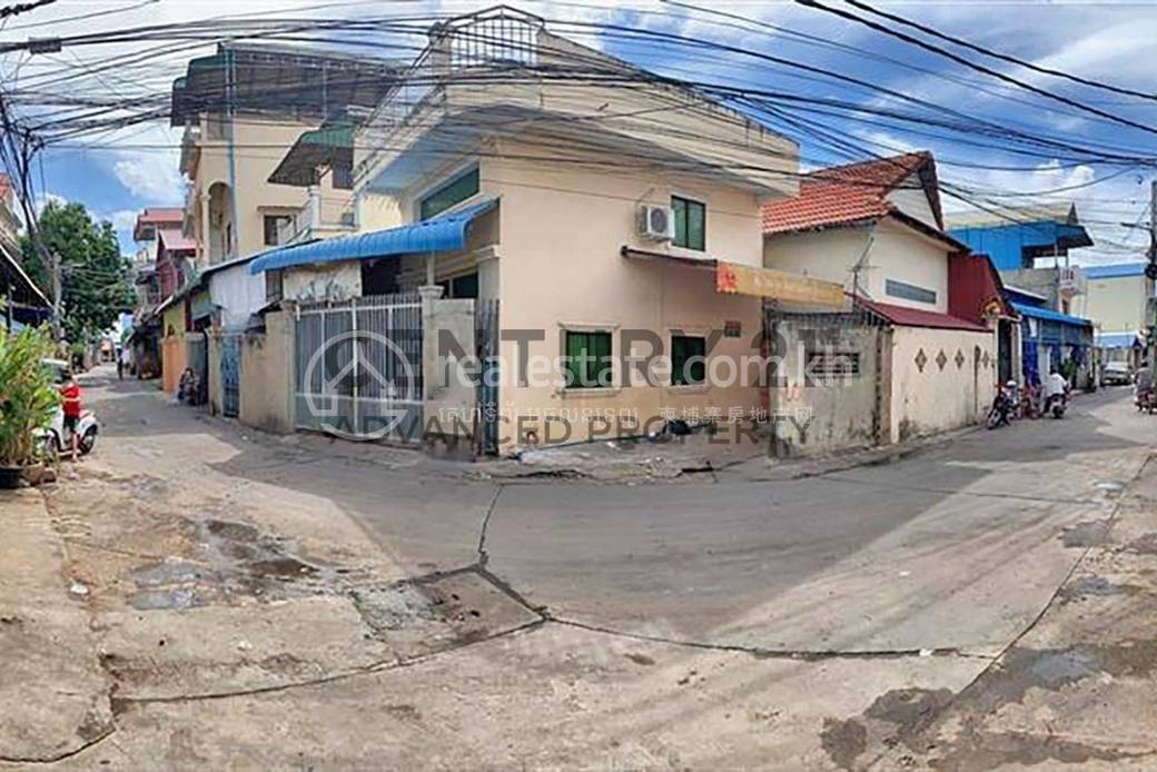 House and lot For Sale in Chbar Ampov $580,000