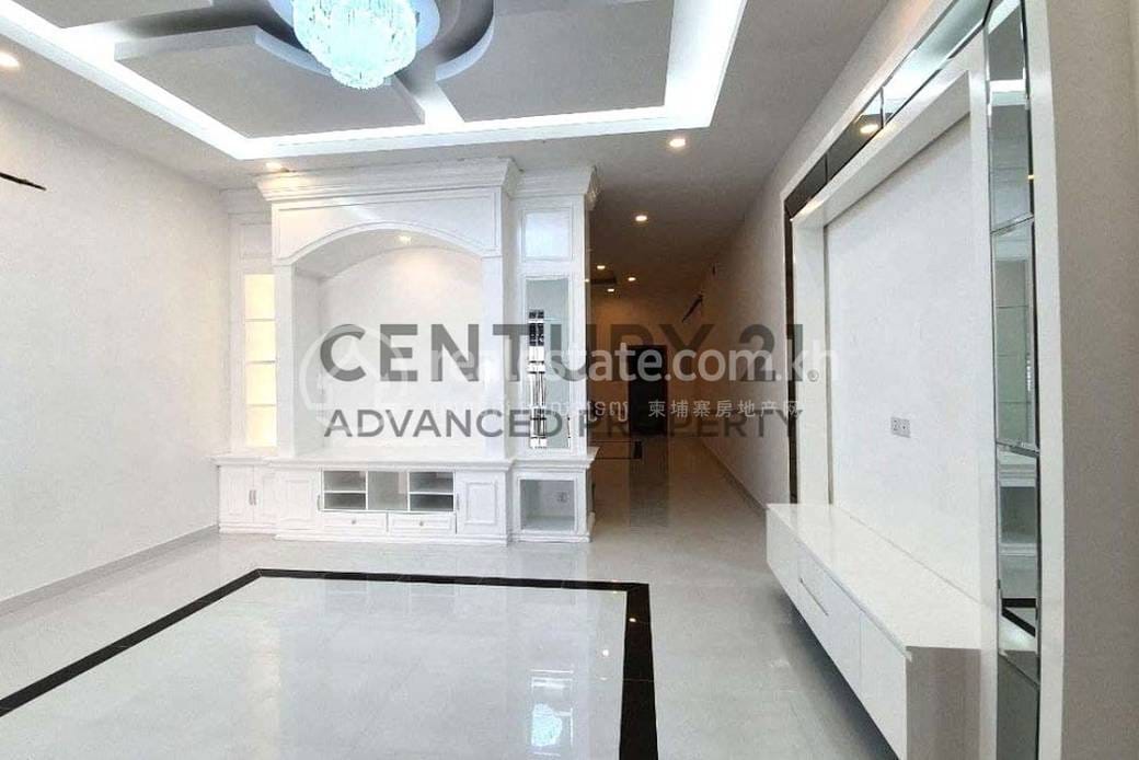 Villa For Sale in Sen Sok $199,000