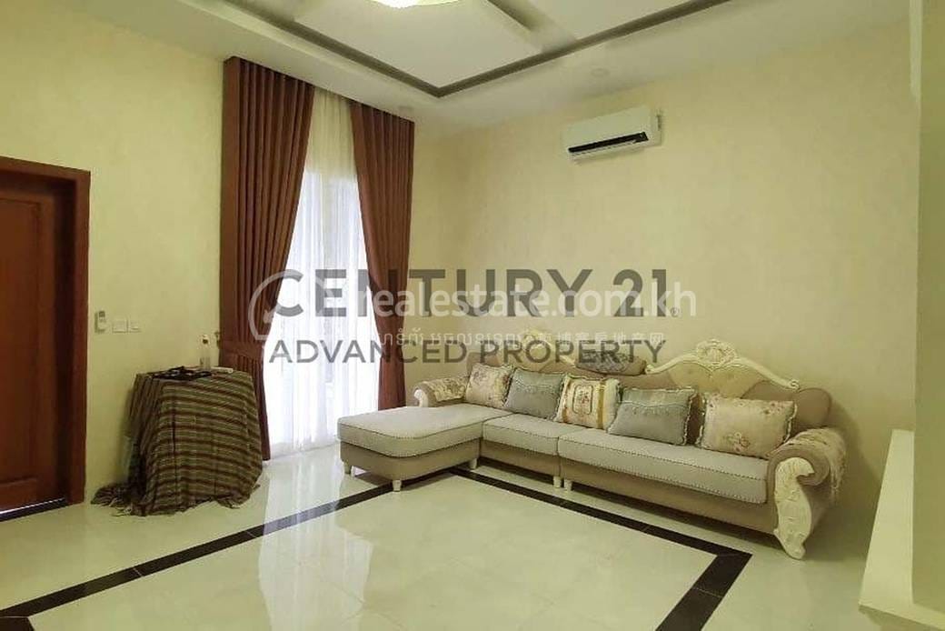 Khmuonh Villa For Sale in Khmuonh