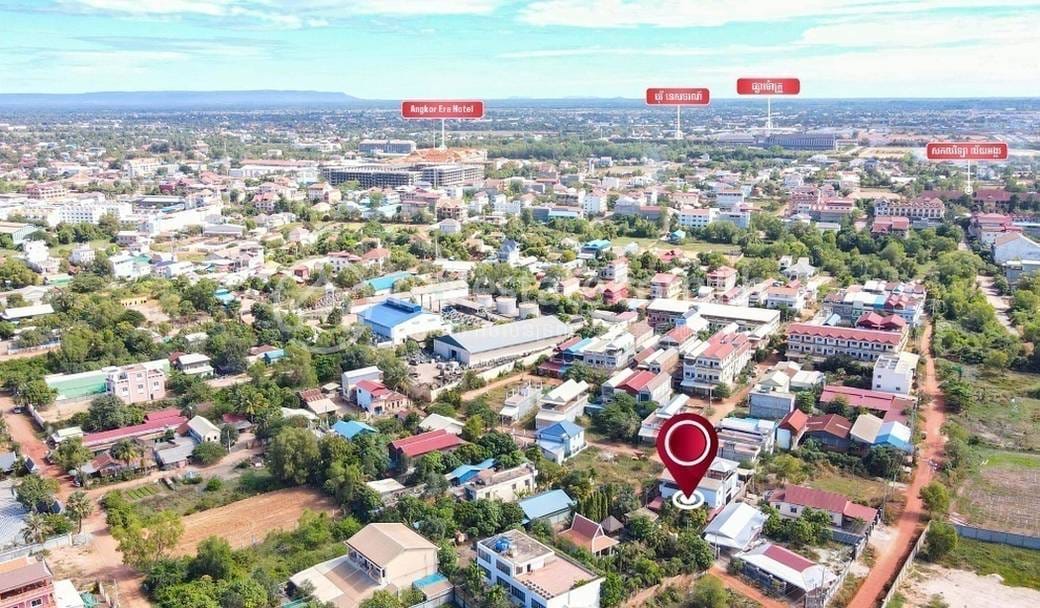 House and lot សំរាប់លក់ មានកន្លែងចតរថយន្ត 1