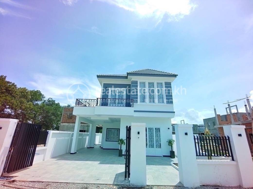 Villa For Sale in Boeung Prolit, 7 Makara, Phnom Penh