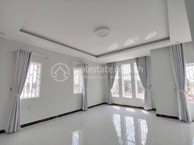 Borey Serei Sousdei 333 | Villa For Sale in 7 Makara $80,000