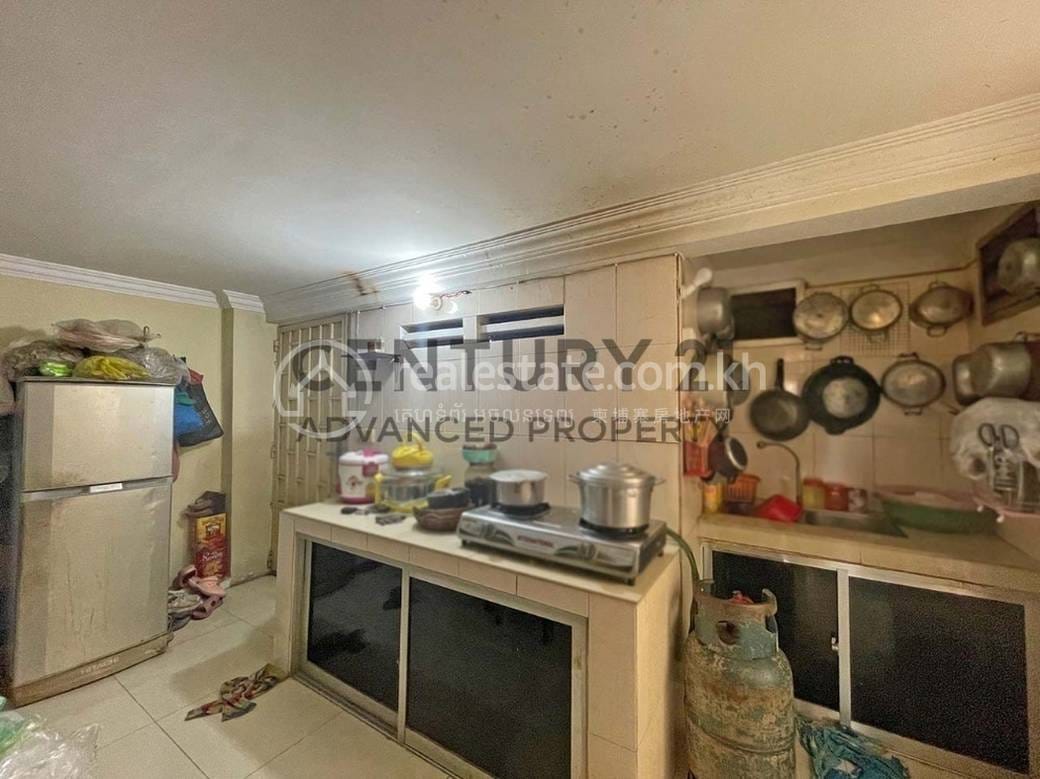 Toul Kork Flat House Na prodej in Toul Kork