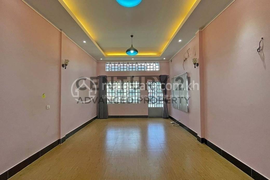 Tuek L'ak 3 Flat For Sale in Tuek L'ak 3