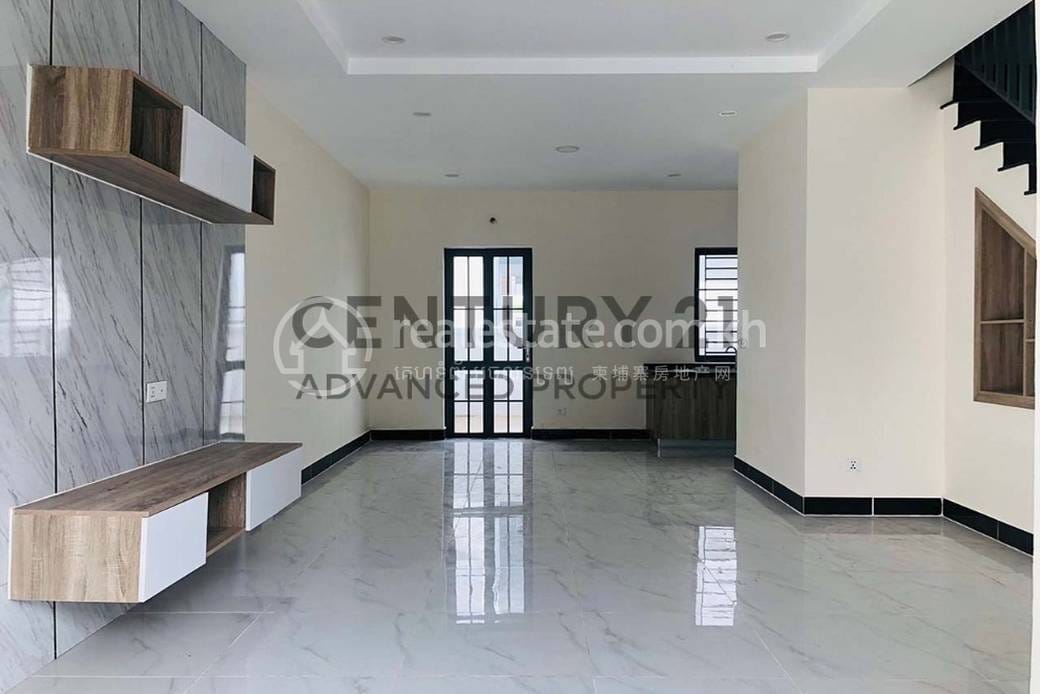 วิลล่า สำหรับขาย ใน Khsach Kandal $58,800