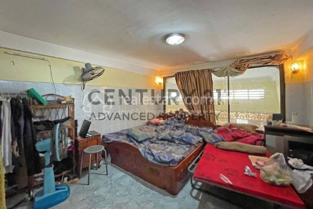 Tuek L'ak 2 Flat House Na prodej in Tuek L'ak 2