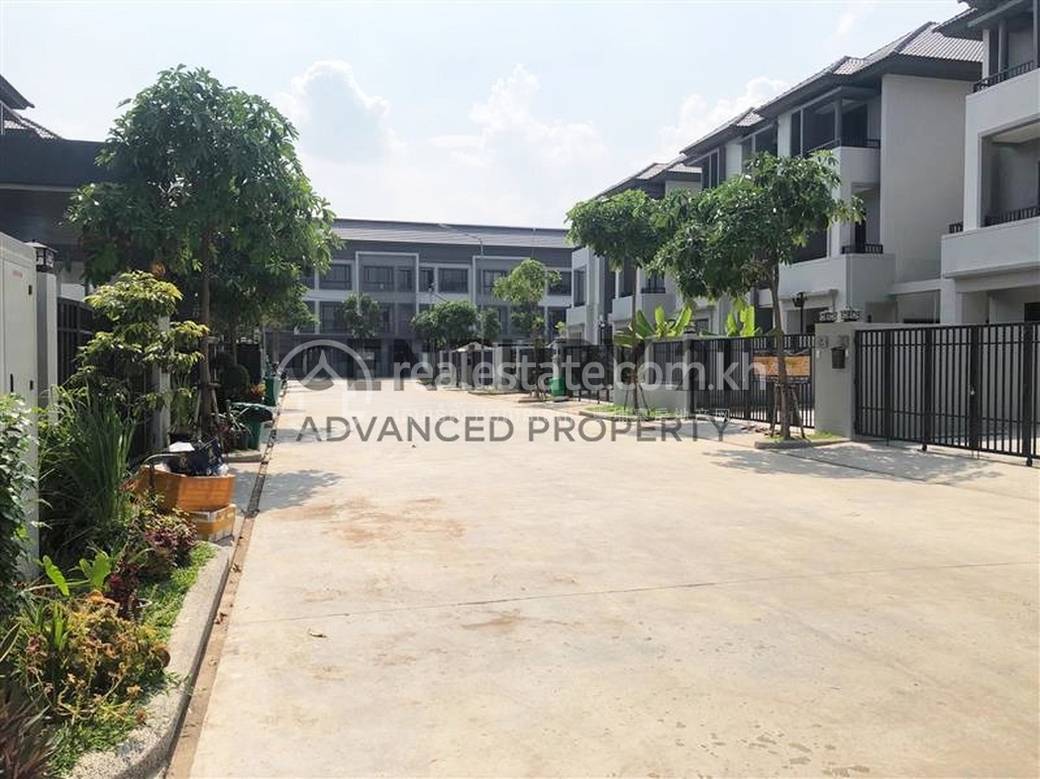 Dangkao Twin Villa For Sale in Dangkao