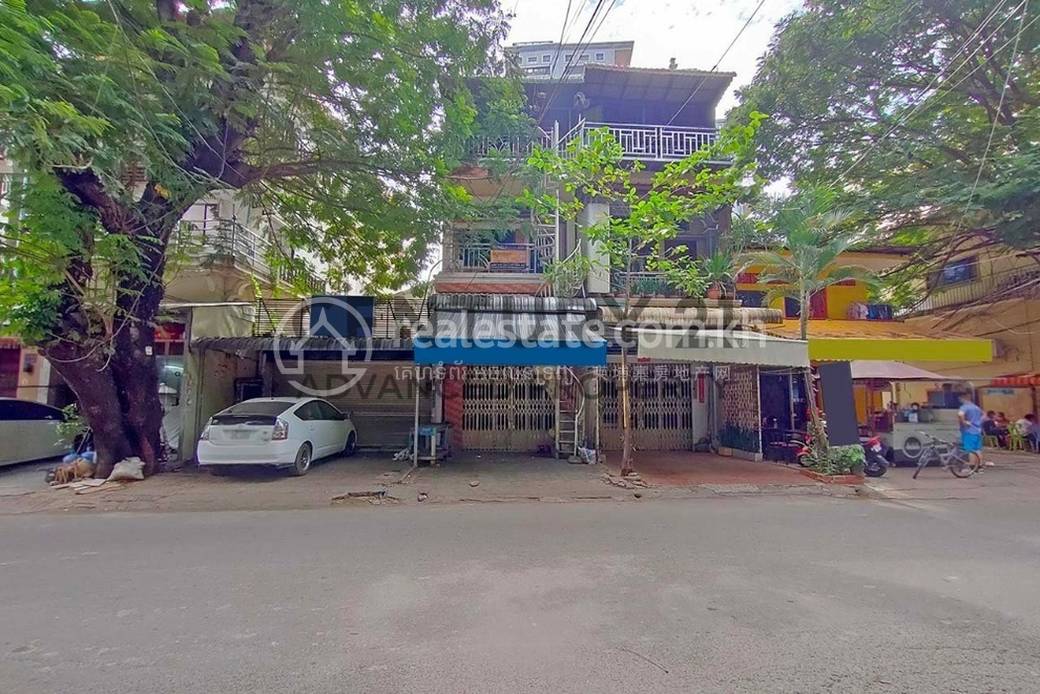 Flat For Sale in Chamkarmon $399,000