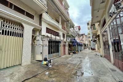 10 Bedrooms Flat House Na prodej for $330,000