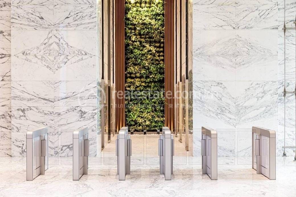 Chamkarmon에 있는 사무물업 For Sale & Rent $310,000
