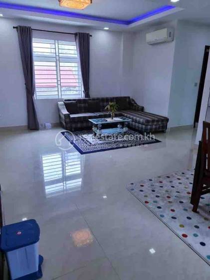 Apartment For Rent with 1 Parking Space