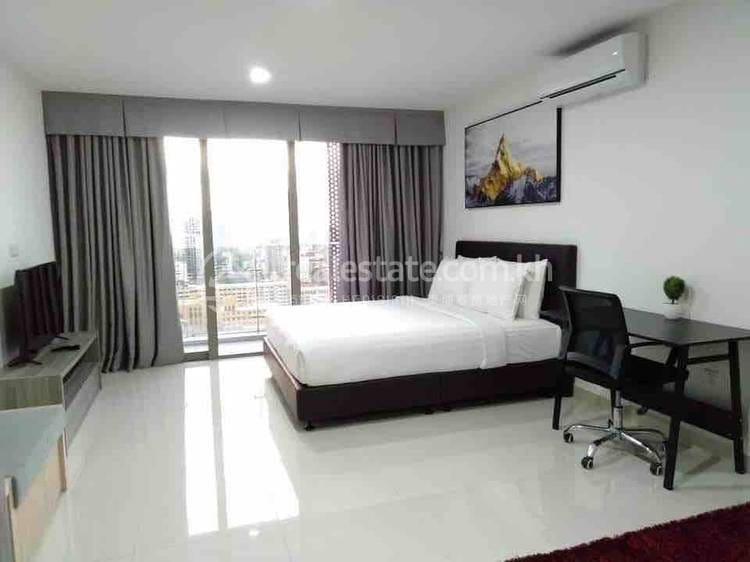 Flat For Rent in Tonle Bassac, Chamkarmon, Phnom Penh