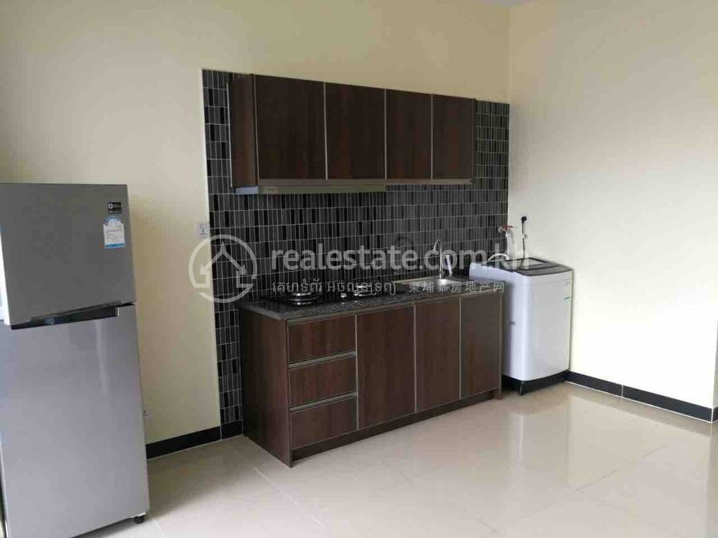 คอนโด สำหรับเช่า ใน 7 Makara $450