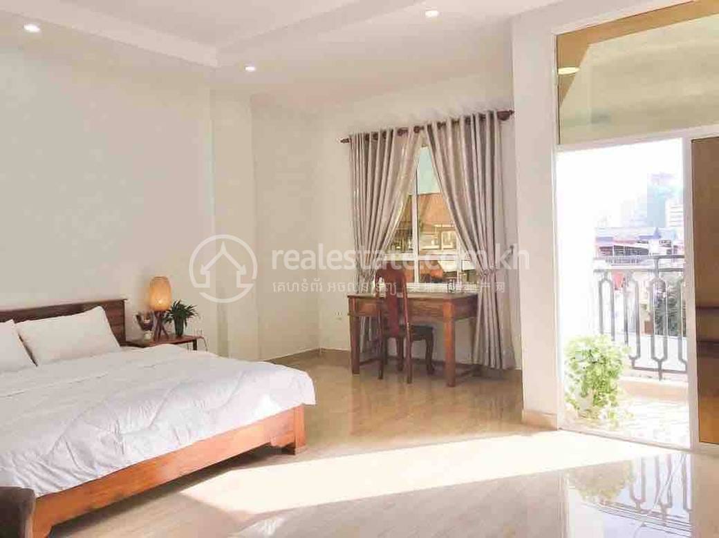 អាផាតមិន សំរាប់ជួល មានកន្លែងចតរថយន្ត 1