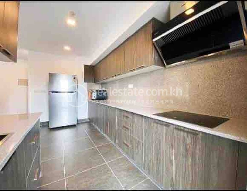 Apartment For Rent in Chamkarmon $1,100