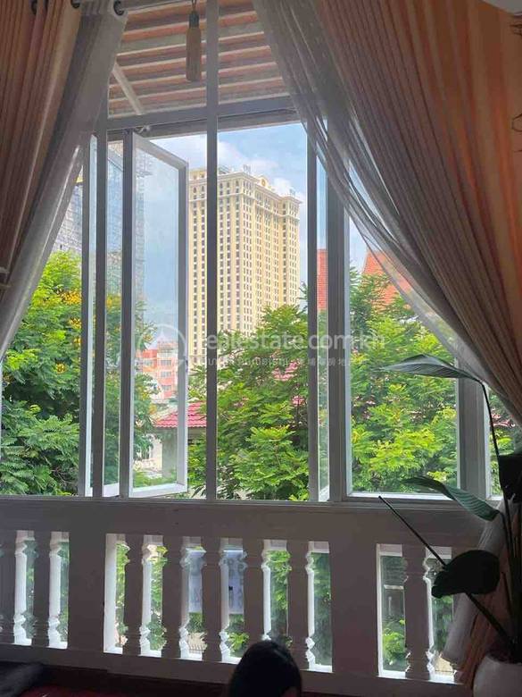 Apartment For Rent in Wat Phnom, Daun Penh, Phnom Penh
