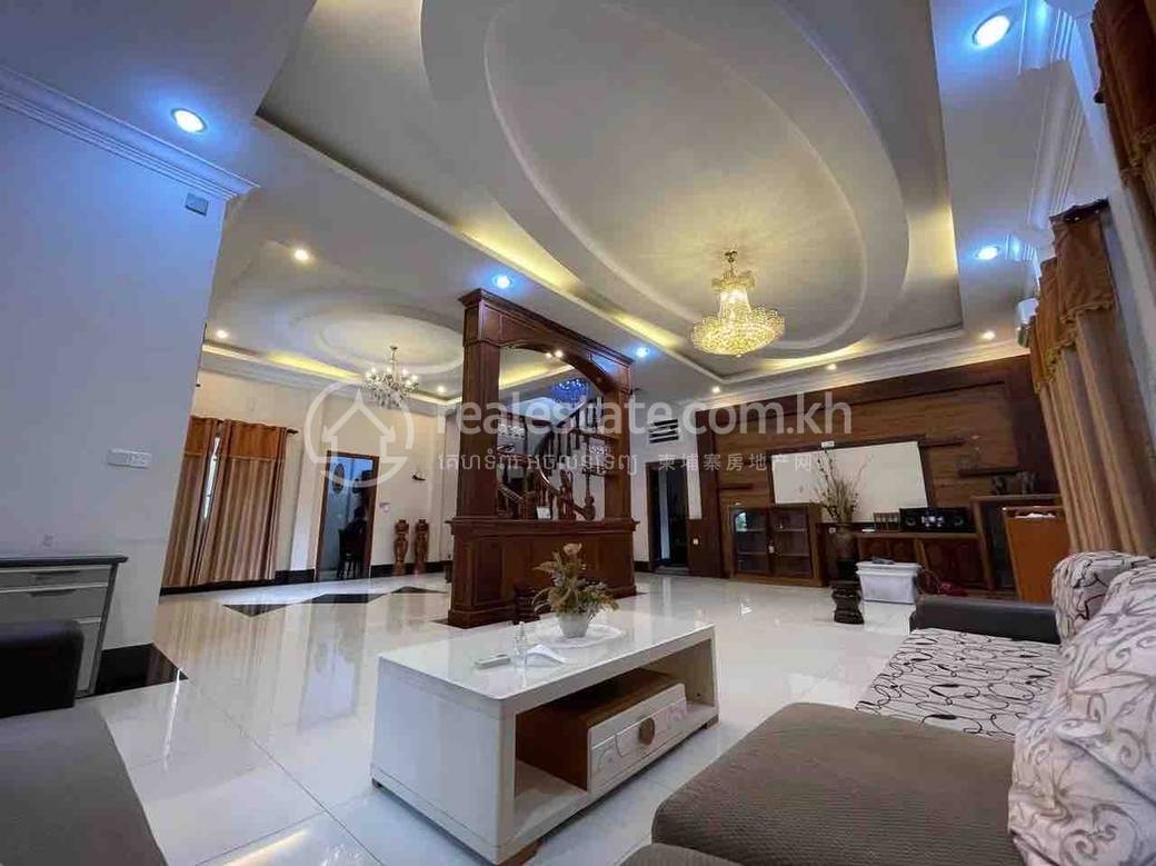 Chamkarmon别墅出租，价格$2,500